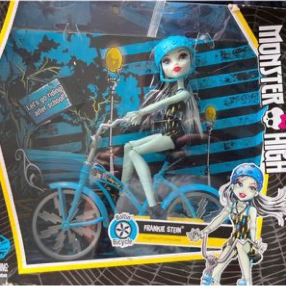 Monster high Frankie on bike